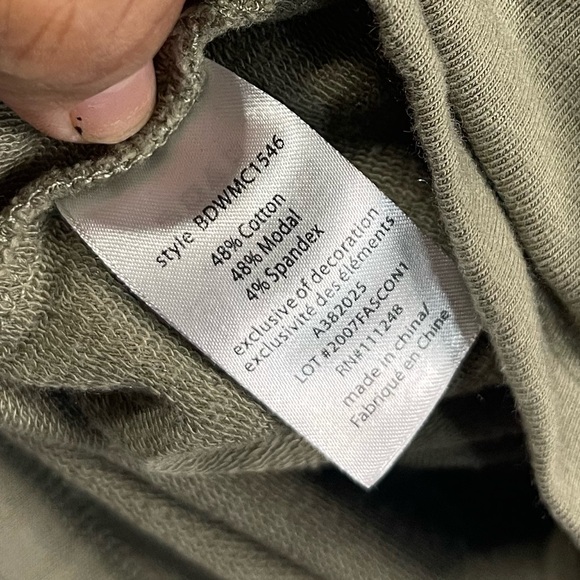 Barefoot Dreams Sweatshirt Women M Malibu Olive Green Luxe Lounge Scrunch Hoodie - Picture 6 of 8